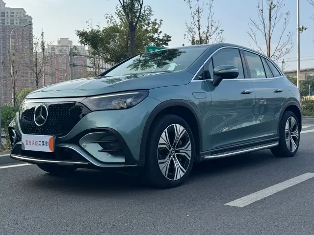Фотография автомобиля — Mercedes-Benz EQE SUV