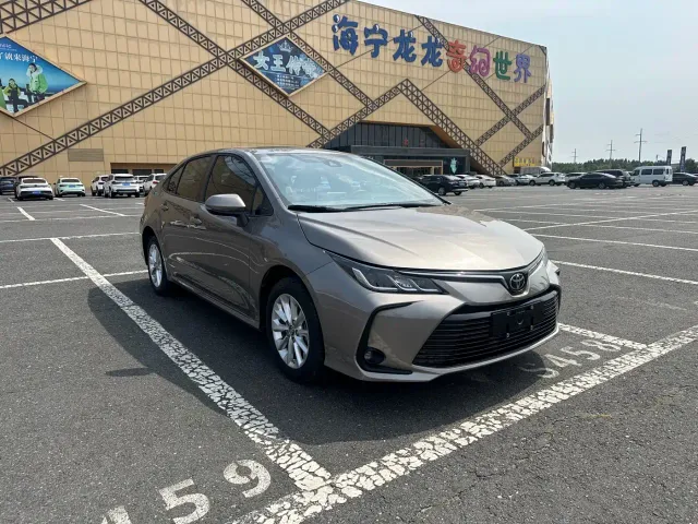 Toyota Corolla — Фото автомобиля 3