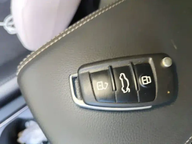 Audi Q3 — Фото автомобиля 11