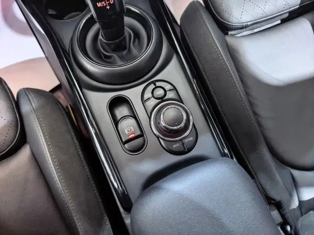 MINI Clubman — Фото автомобиля 12