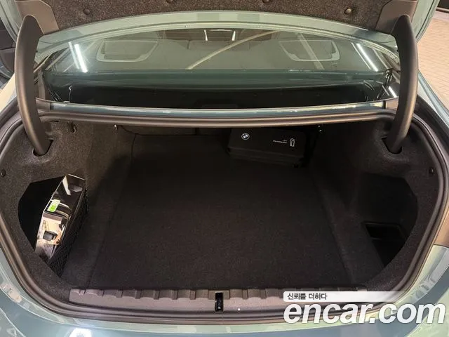 BMW 4 Series G22 — Фото автомобиля 6