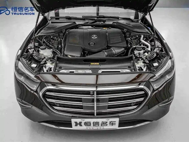 Mercedes-Benz E-Class — Фото автомобиля 21