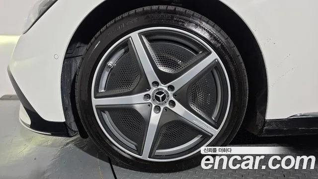 Mercedes-Benz EQE V295 — Фото автомобиля 5