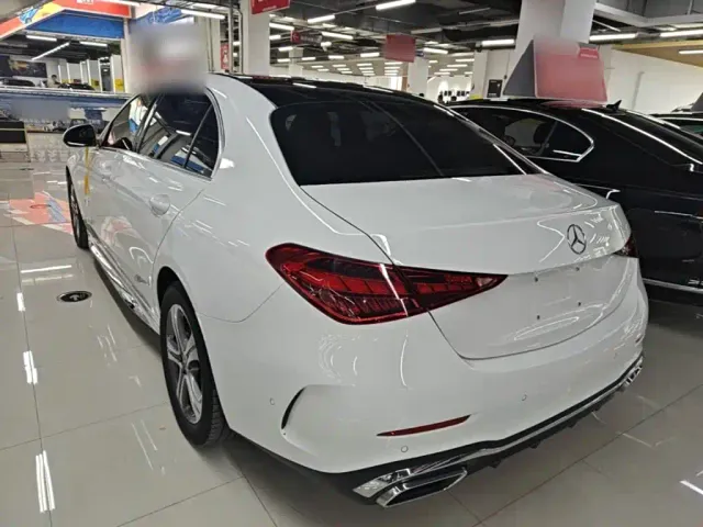 Mercedes-Benz C-Class — Фото автомобиля 4