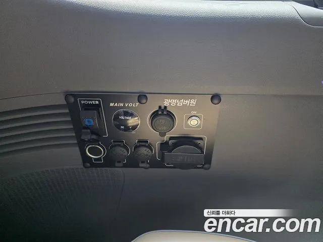 Hyundai Staria Staria Lounge 9 мест — Фото автомобиля 18