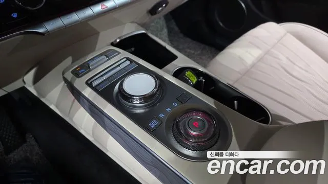 Genesis GV70 — Фото автомобиля 12