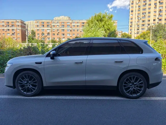 Leapmotor C10 — Фото автомобиля 4