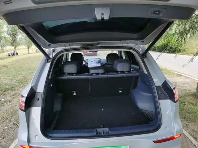 Geely Galaxy E5 — Фото автомобиля 18