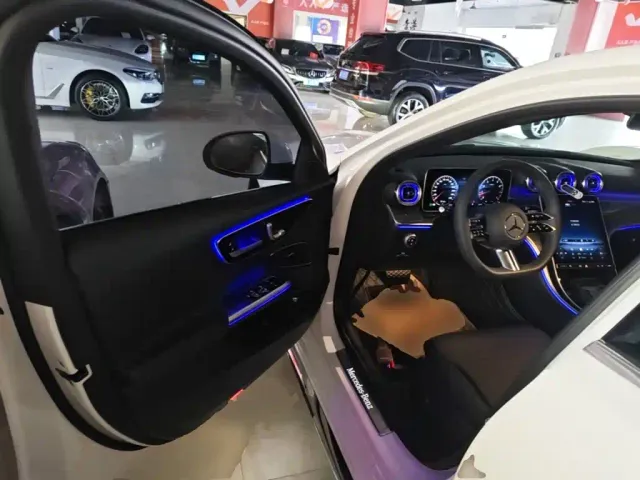 Mercedes-Benz C-Class — Фото автомобиля 15