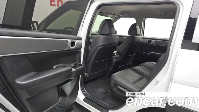 Hyundai Santa Fe — Фото автомобиля 16