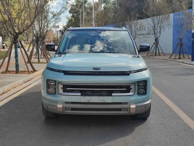 Geely ICON — Фото автомобиля 2