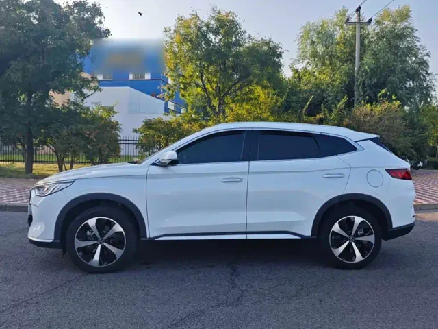 BYD Song PLUS — Фото автомобиля 18