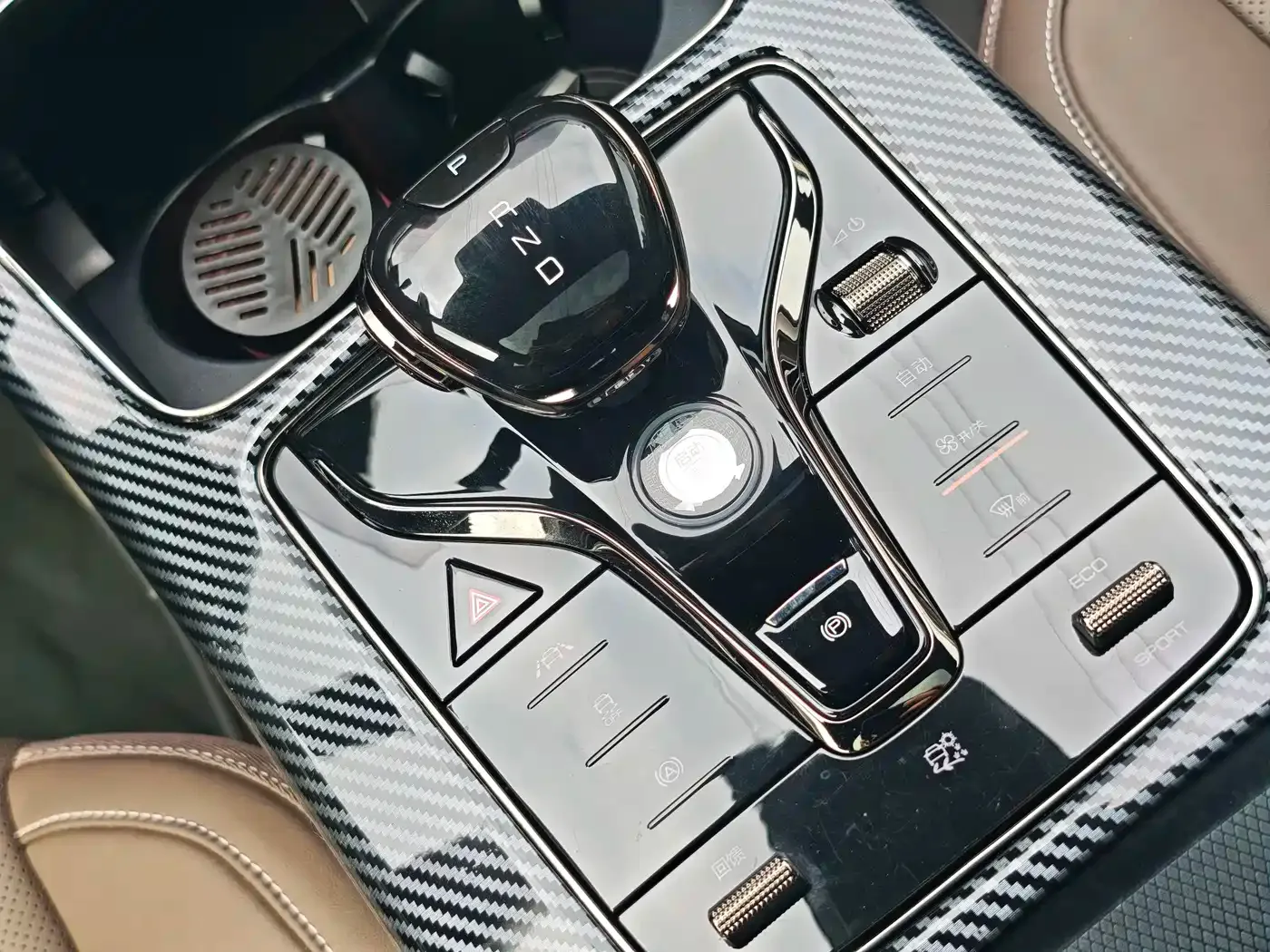 BYD Han 2020 EV Extended Range Luxury — Фото автомобиля 17