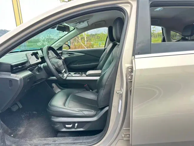 Wuling Starlight — Фото автомобиля 5
