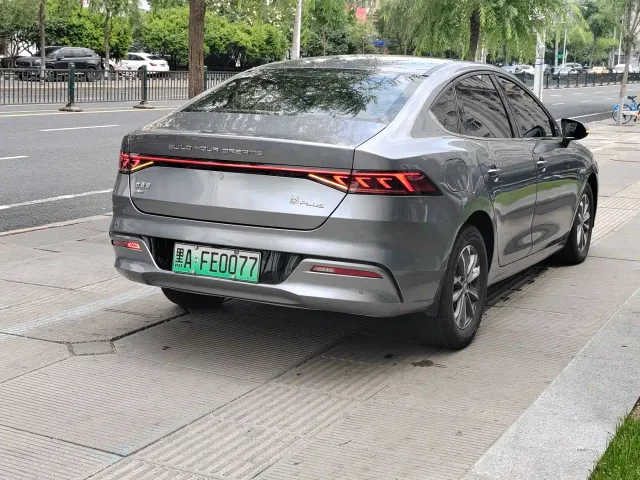 BYD Qin PLUS — Фото автомобиля 6
