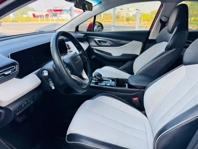 BAIC Beijing EU5 PLUS — Фото автомобиля 9