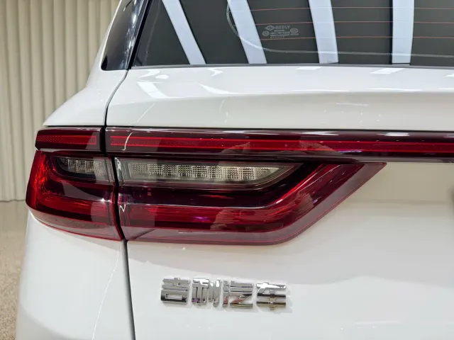 Geely Vision X6 — Фото автомобиля 30