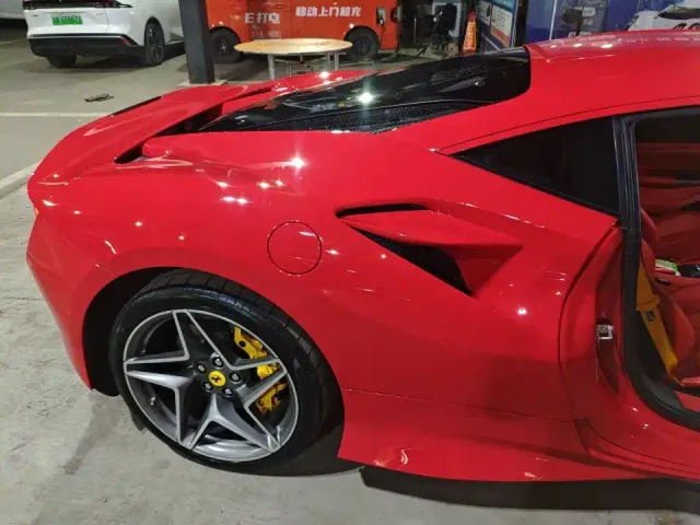 Ferrari F8 — Фото автомобиля 9