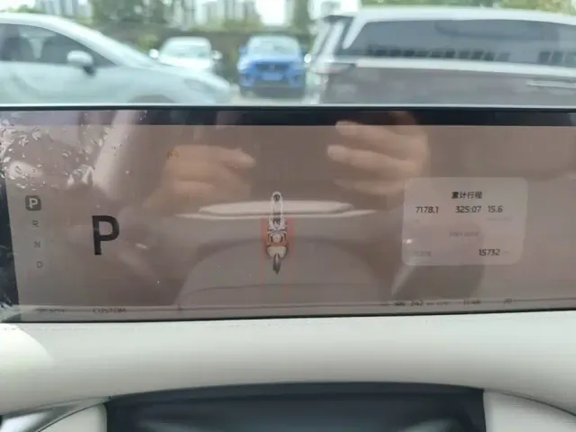 IM Motors LS6 — Фото автомобиля 11