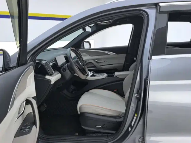 BYD Song Pro — Фото автомобиля 9