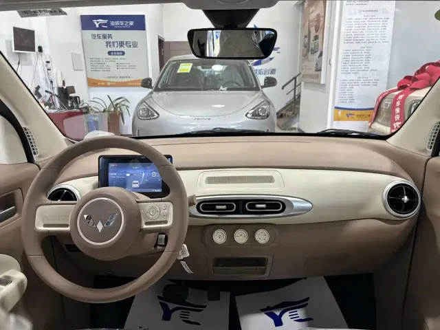 Wuling Hongguang Mini EV — Фото автомобиля 11