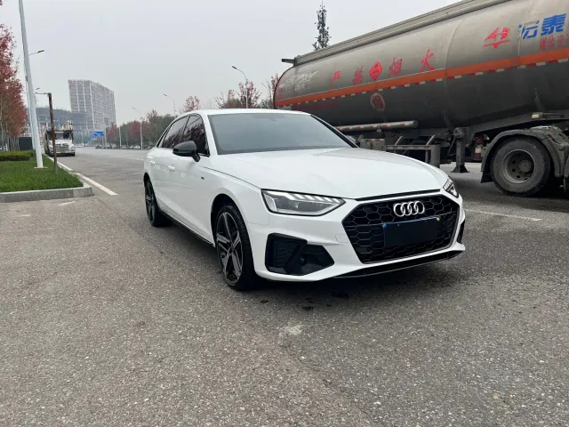 Audi A4L — Фото автомобиля 3