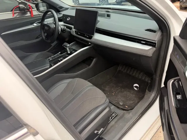 Geely Xingrui — Фото автомобиля 13