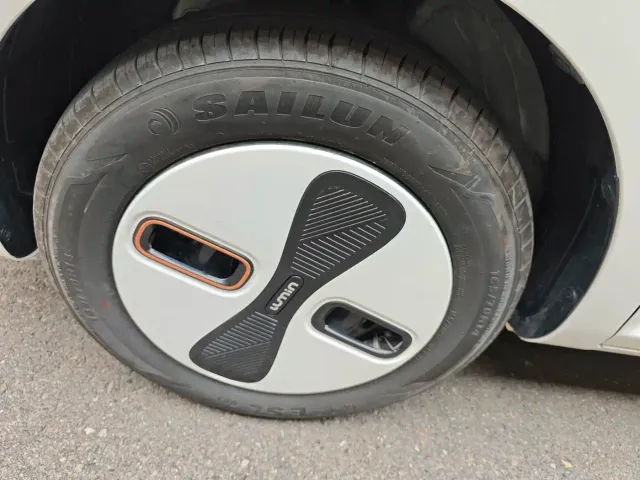 Changan Lumin — Фото автомобиля 15