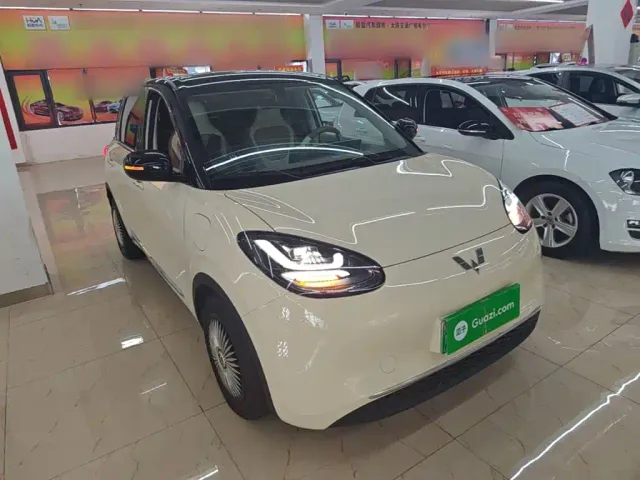 Wuling Bingo — Фото автомобиля 3