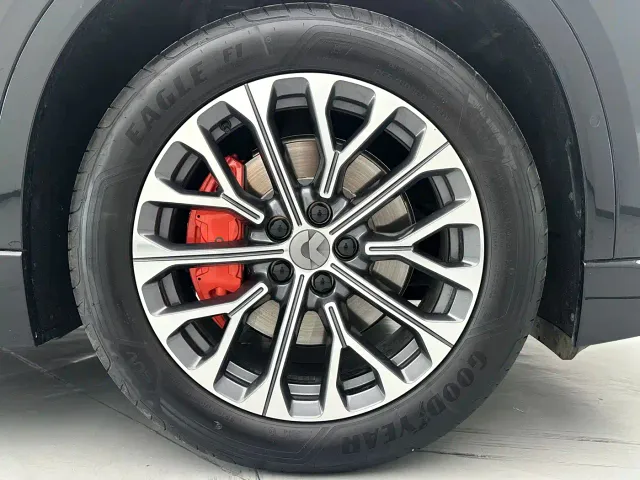 Nio EC6 — Фото автомобиля 9