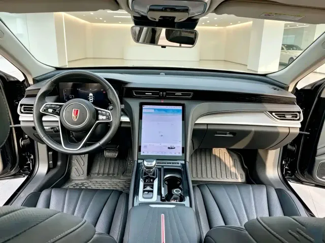 Hongqi Hongqi H5 2024 1.5T DCT Smart Connect Flag Rhythm Edition — Фото автомобиля 5