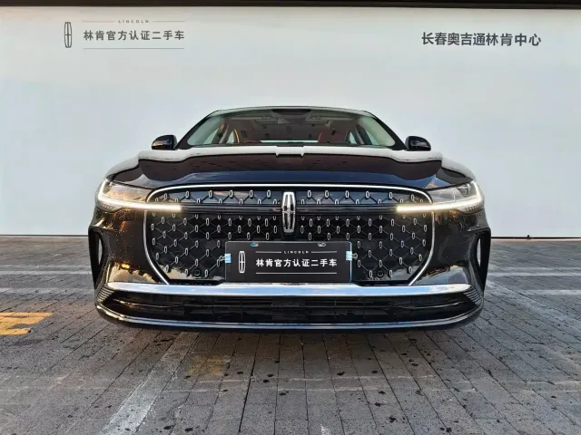 Lincoln Z — Фото автомобиля 2