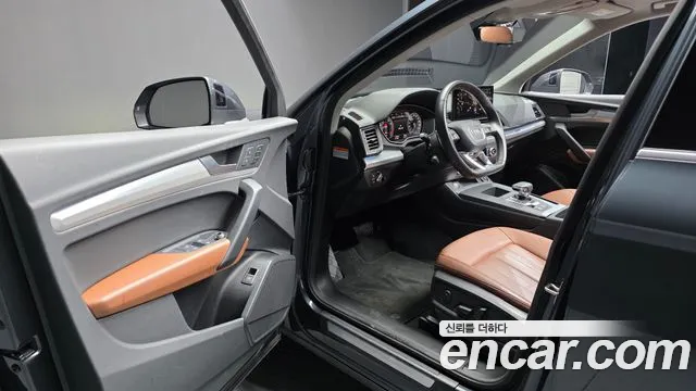 Audi Q5 45 TFSI quattro — Фото автомобиля 10