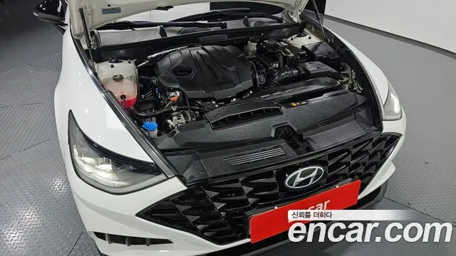 Hyundai Sonata — Фото автомобиля 9