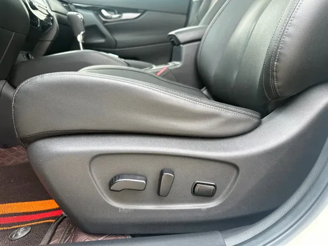 Nissan X-Trail — Фото автомобиля 4