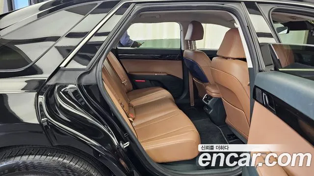 Hyundai Grandeur GN7 — Фото автомобиля 12