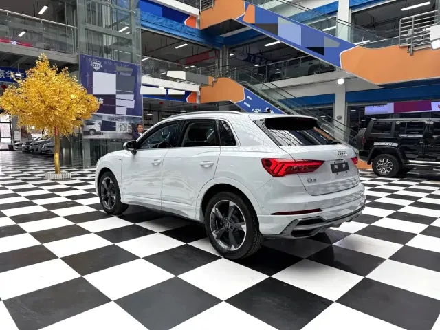 Audi Q3 — Фото автомобиля 7