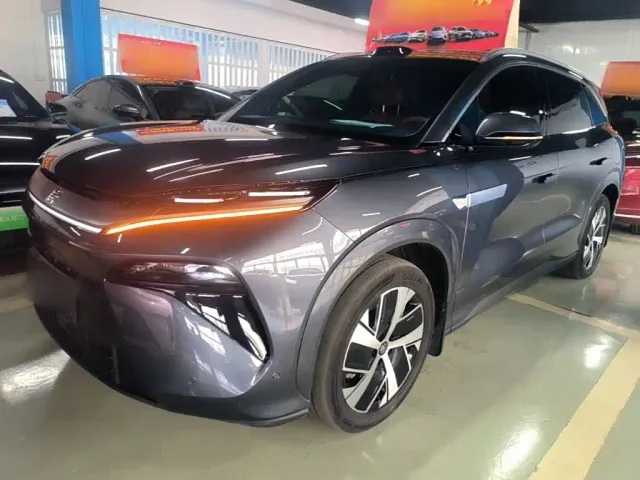 Фотография автомобиля — BYD Tang L