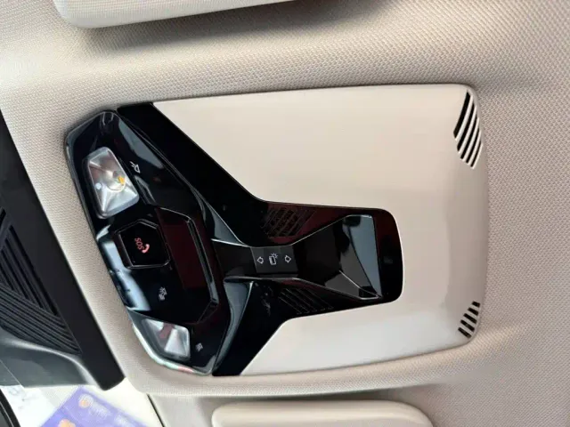 BMW X1 — Фото автомобиля 14