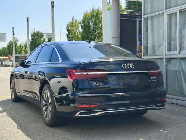 Audi A6L — Фото автомобиля 4