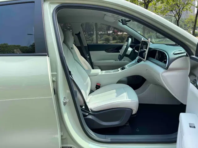 Geely Starry Wish — Фото автомобиля 10