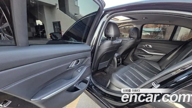 BMW 3-Series 3 серия (G20) 320i Luxury — Фото автомобиля 13