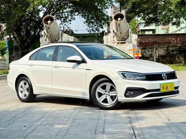 Volkswagen Lamando — Фото автомобиля 3