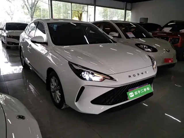 Roewe i5 — Фото автомобиля 3