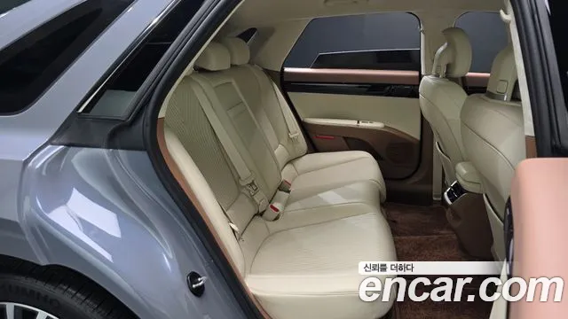 Hyundai Grandeur GN7 — Фото автомобиля 10