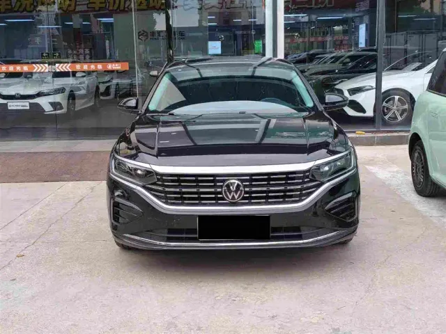 Volkswagen Passat — Фото автомобиля 2