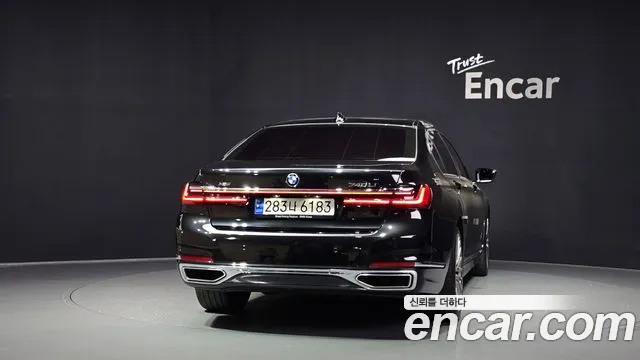 BMW 7-Series — Фото автомобиля 4
