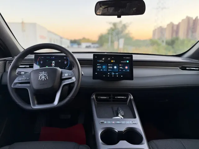 BYD Qin PLUS — Фото автомобиля 11
