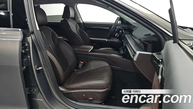 Hyundai Grandeur GN7 — Фото автомобиля 15