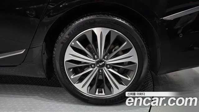Kia K8 Hybrid — Фото автомобиля 6